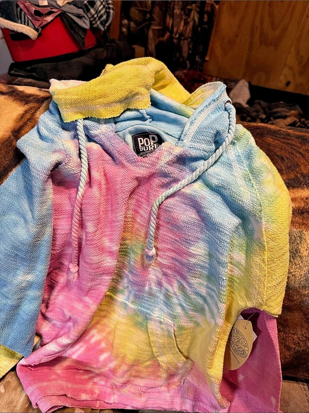 Pop Surf Tie-Dye Hoodie in Pink & Blue Size Medium NWT